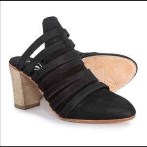 🌻Free People🌻 “Byron” Suede Mules size 38 (7.5)